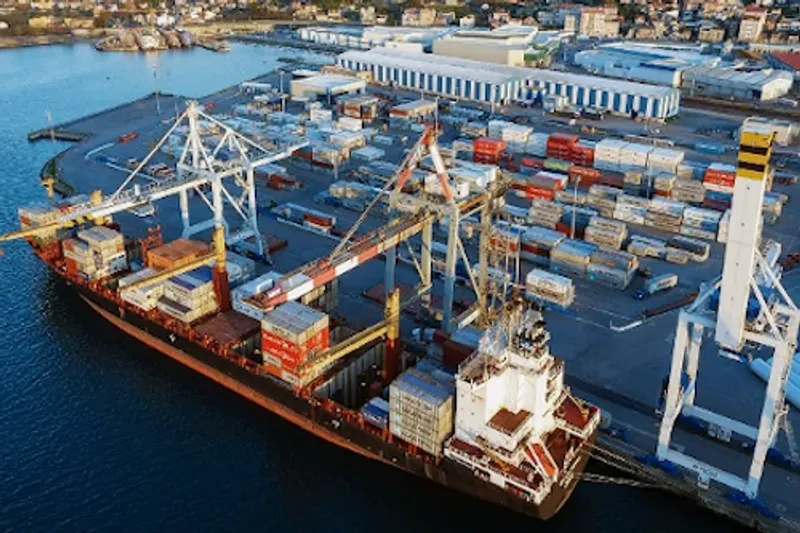 Pérez Torres Marítima